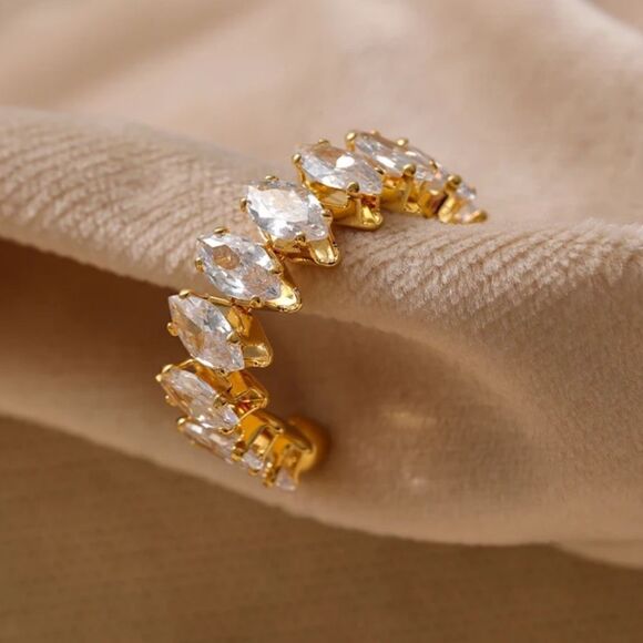 #26 Marquise Zircon Gold Adjustable Ring - Picture 1 of 10